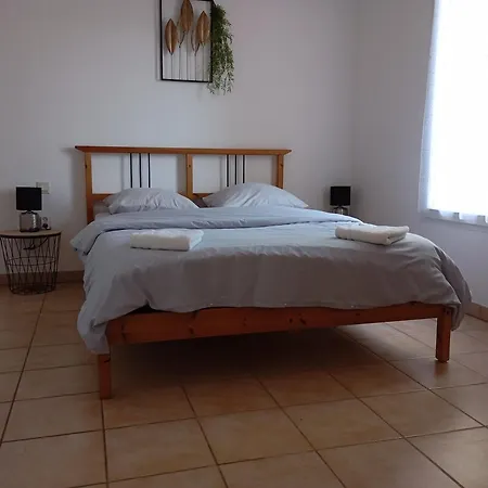 A 2 Chambres, Très Jolis De 64 M2 * Poitiers